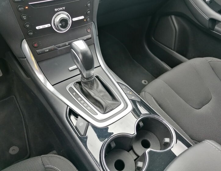 Ford S-MAX 11