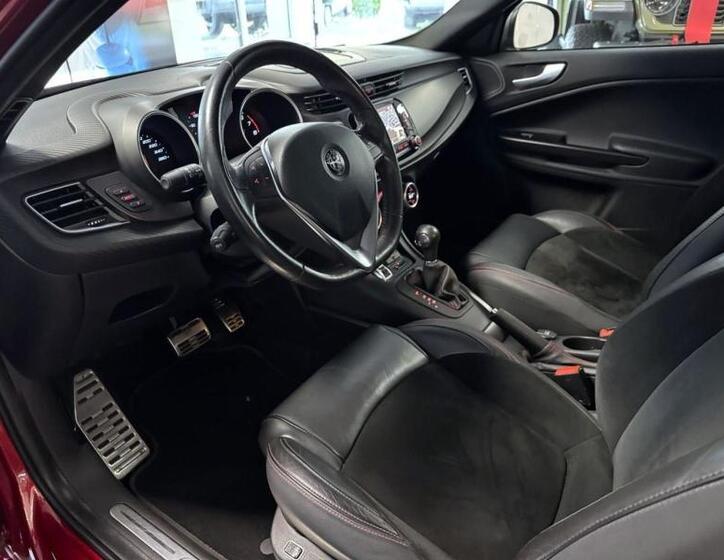 Alfa Romeo Giulietta 6