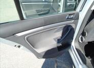 Volkswagen Golf 11