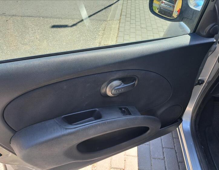 Nissan Micra 18
