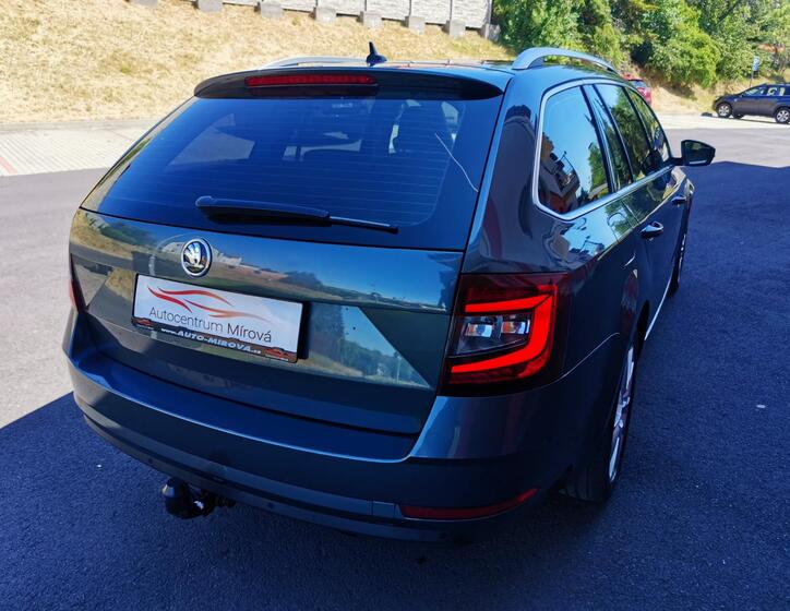Škoda Octavia 8
