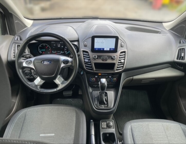 Ford Tourneo Connect 9