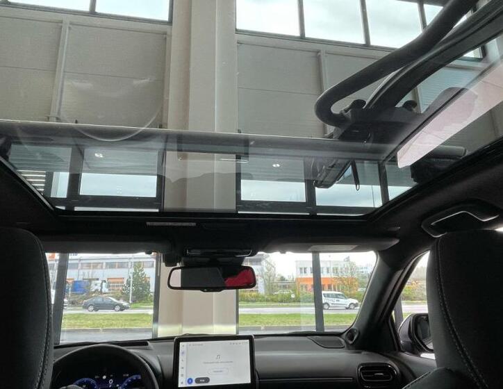 Toyota Yaris Cross 22