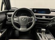 Lexus UX 250h 5