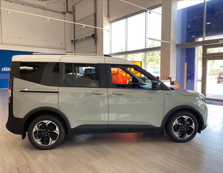Ford Tourneo Courier 19