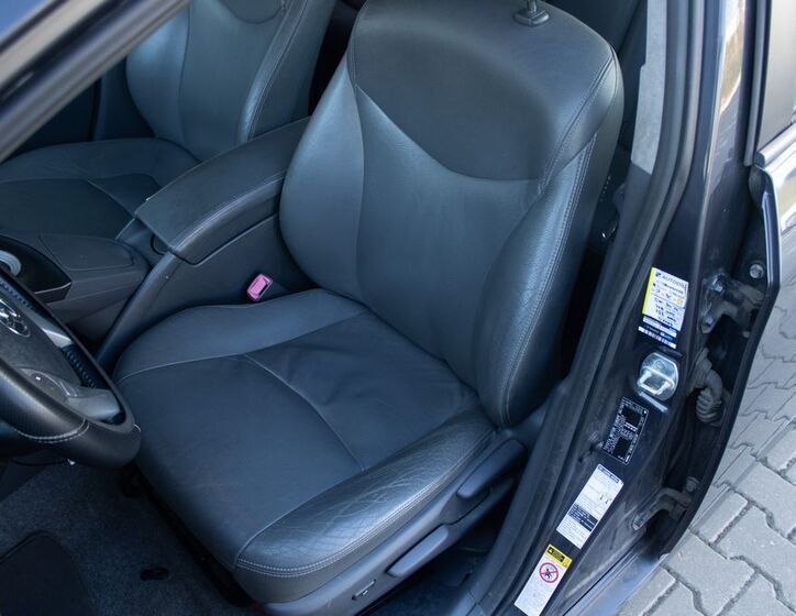 Toyota Prius 9