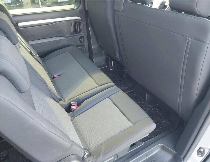 Opel Zafira 24
