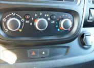 Renault Trafic 15