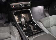 Volvo EX40 37