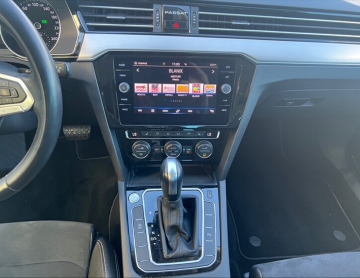Volkswagen Passat 10