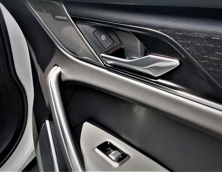 Jaguar F-Pace 45