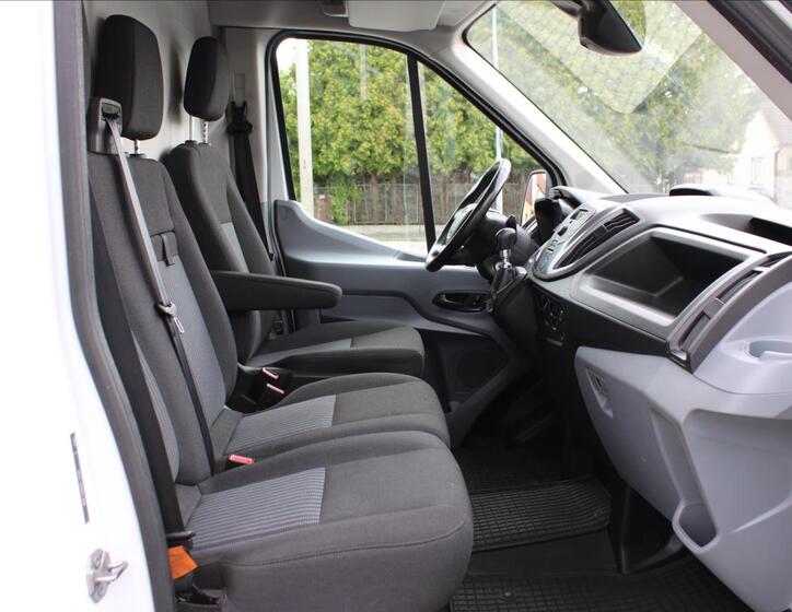 Ford Transit 12