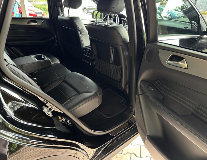Mercedes-Benz GLE 7