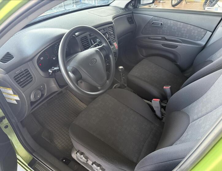 KIA Rio 7