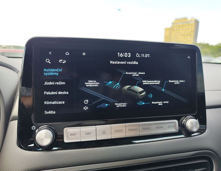 Hyundai Kona 11
