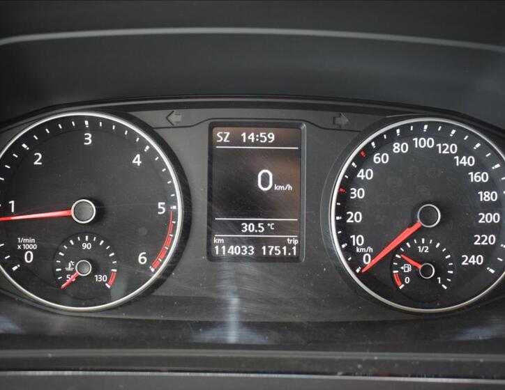 Volkswagen Multivan 23