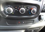 Renault Trafic 16