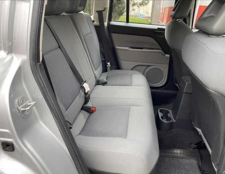 Jeep Compass 16