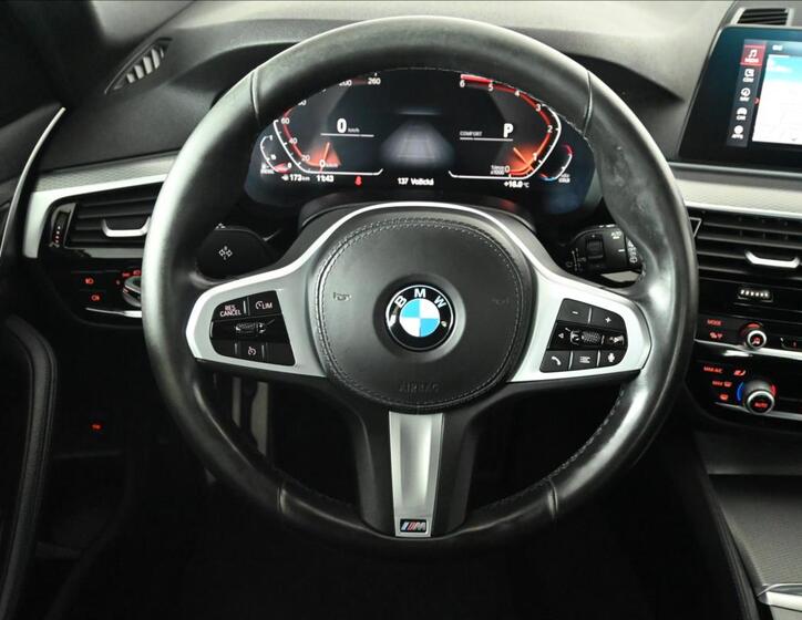 BMW Řada 5 16