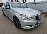 Mercedes-Benz Třídy E 8