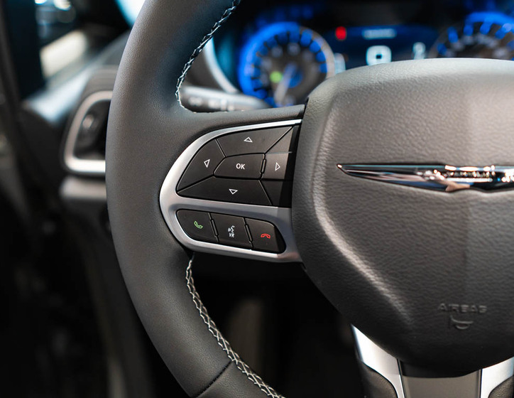 Chrysler Pacifica 18