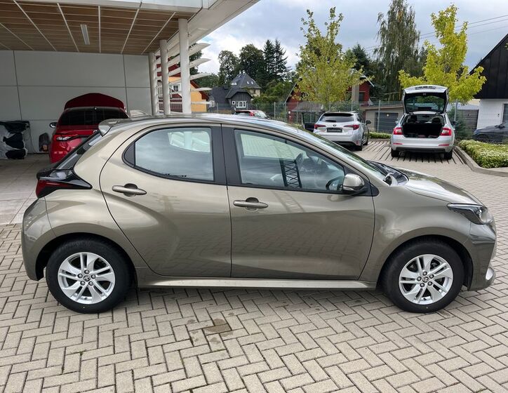Toyota Yaris 7