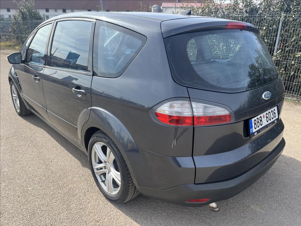 Ford S-MAX 8