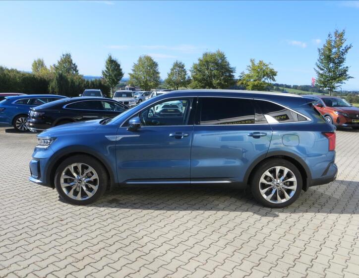 KIA Sorento 4