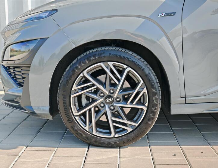 Hyundai Kona 3