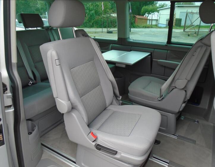 Volkswagen Multivan 16