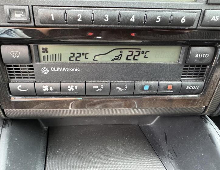Volkswagen Golf 42