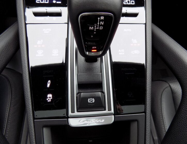 Porsche Cayenne 43