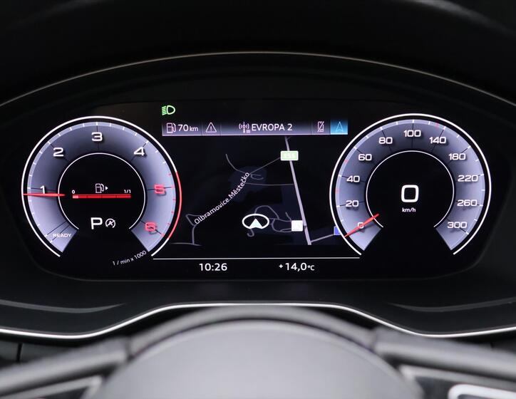 Audi A4 16
