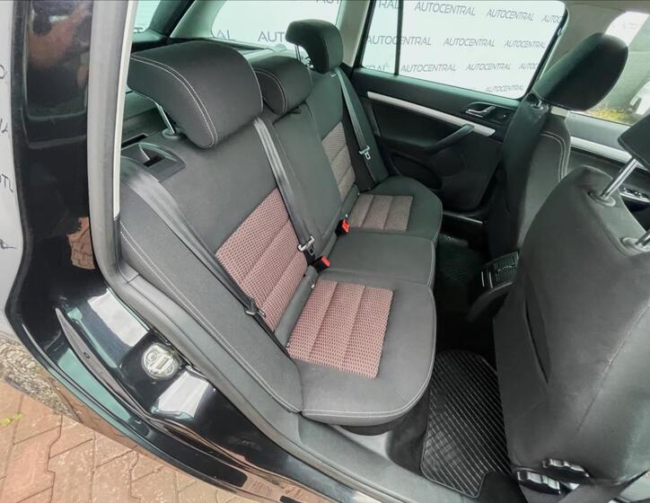 Škoda Octavia 21