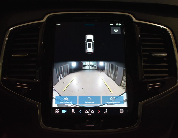 Volvo XC90 23