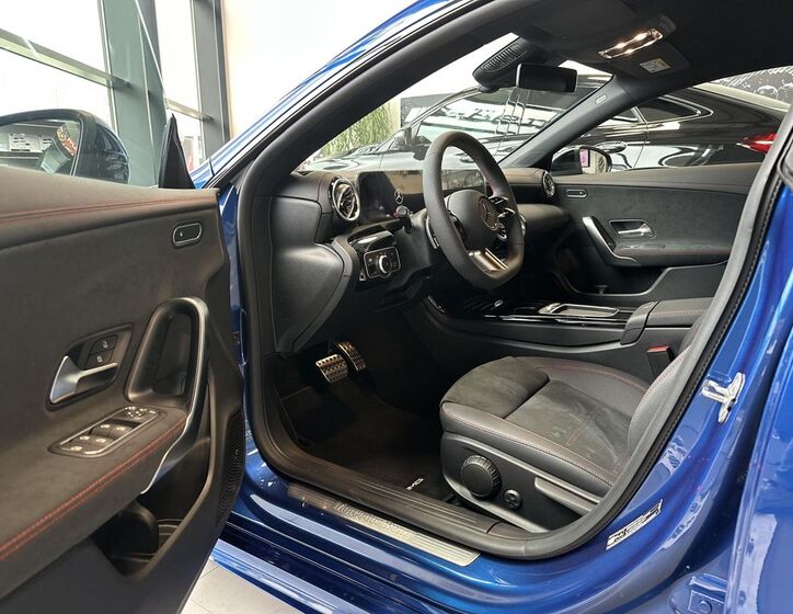 Mercedes-Benz CLA 13