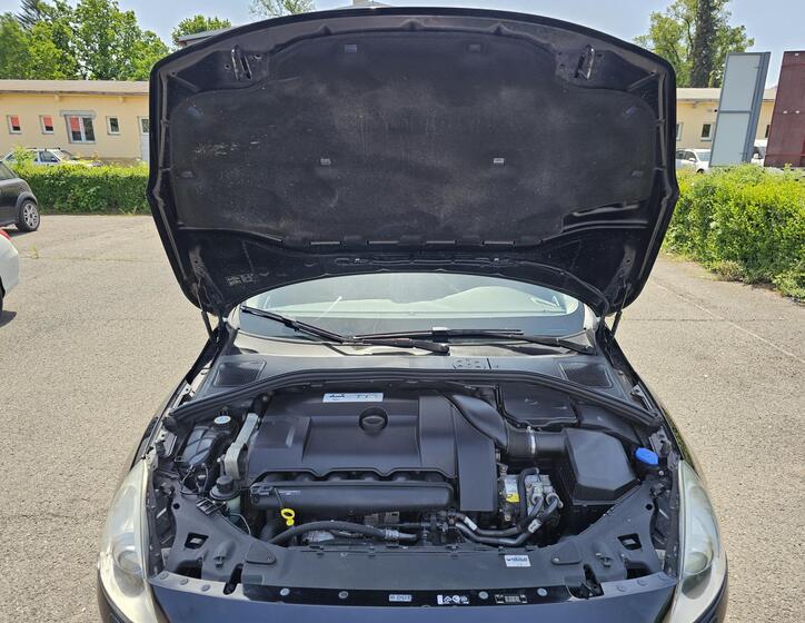 Volvo V60 43