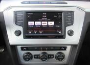 Volkswagen Passat 10