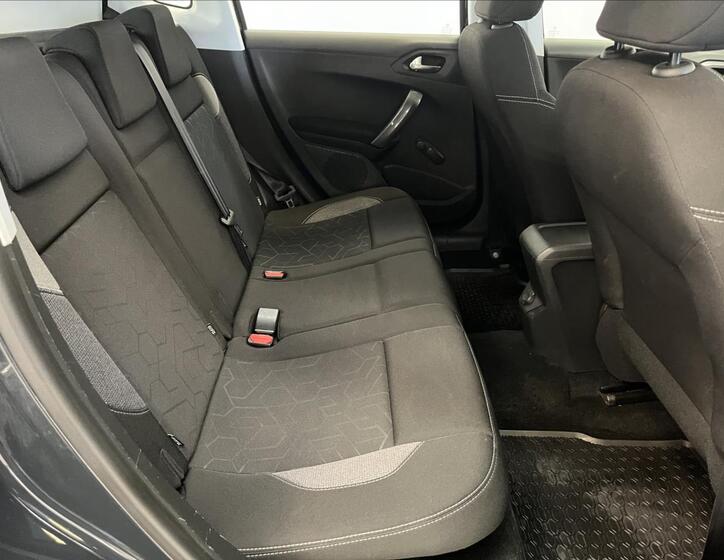 Peugeot 2008 22