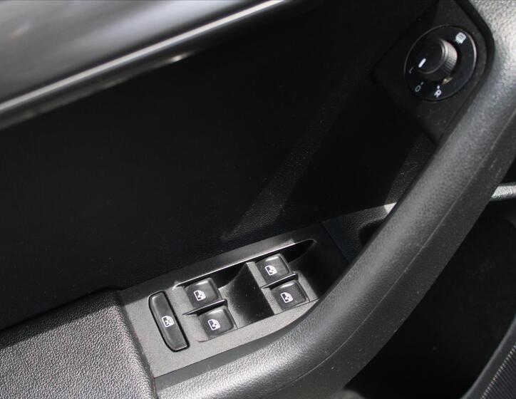 Škoda Octavia 19