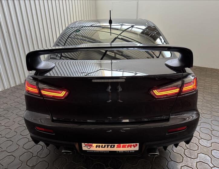 Mitsubishi Lancer 7