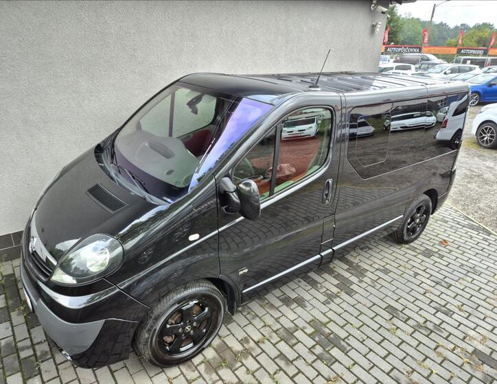 Opel Vivaro 2