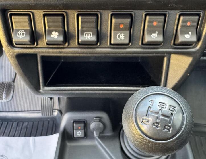Lada Niva 37