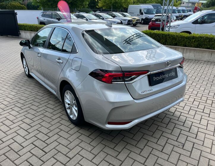 Toyota Corolla 4