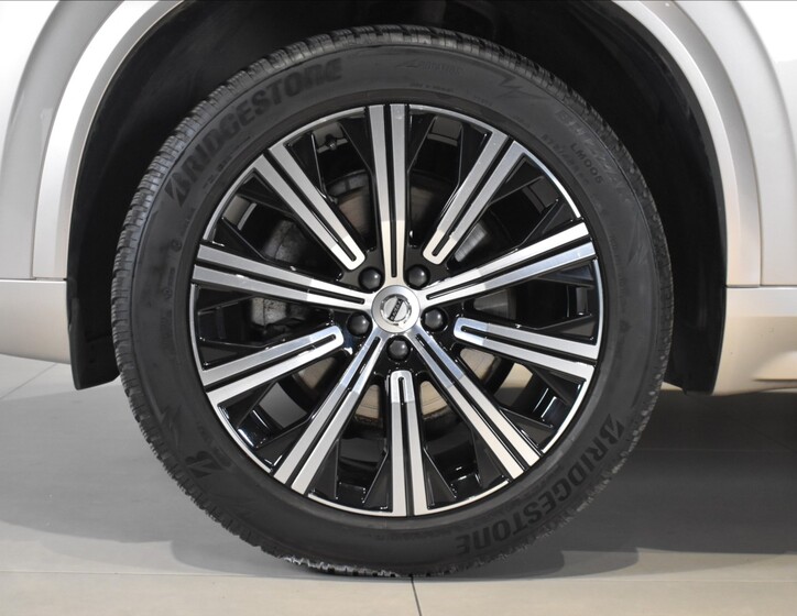 Volvo XC90 6