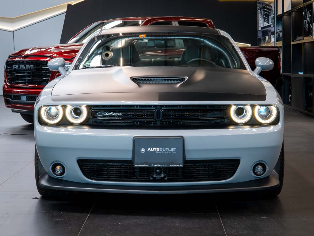 Dodge Challenger
