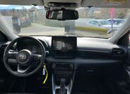 Toyota Yaris 16