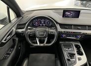 Audi Q7 5