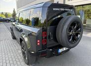 Land Rover Defender 9