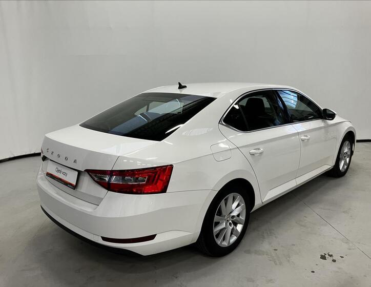 Škoda Superb 2